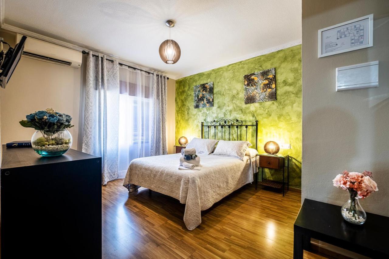 Hotel Хинес Экстерьер фото